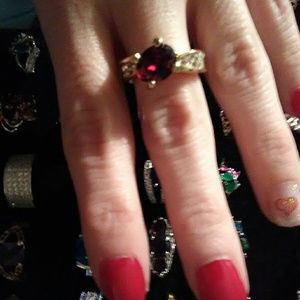 Valentine's gift yellow gold ring with garnet
